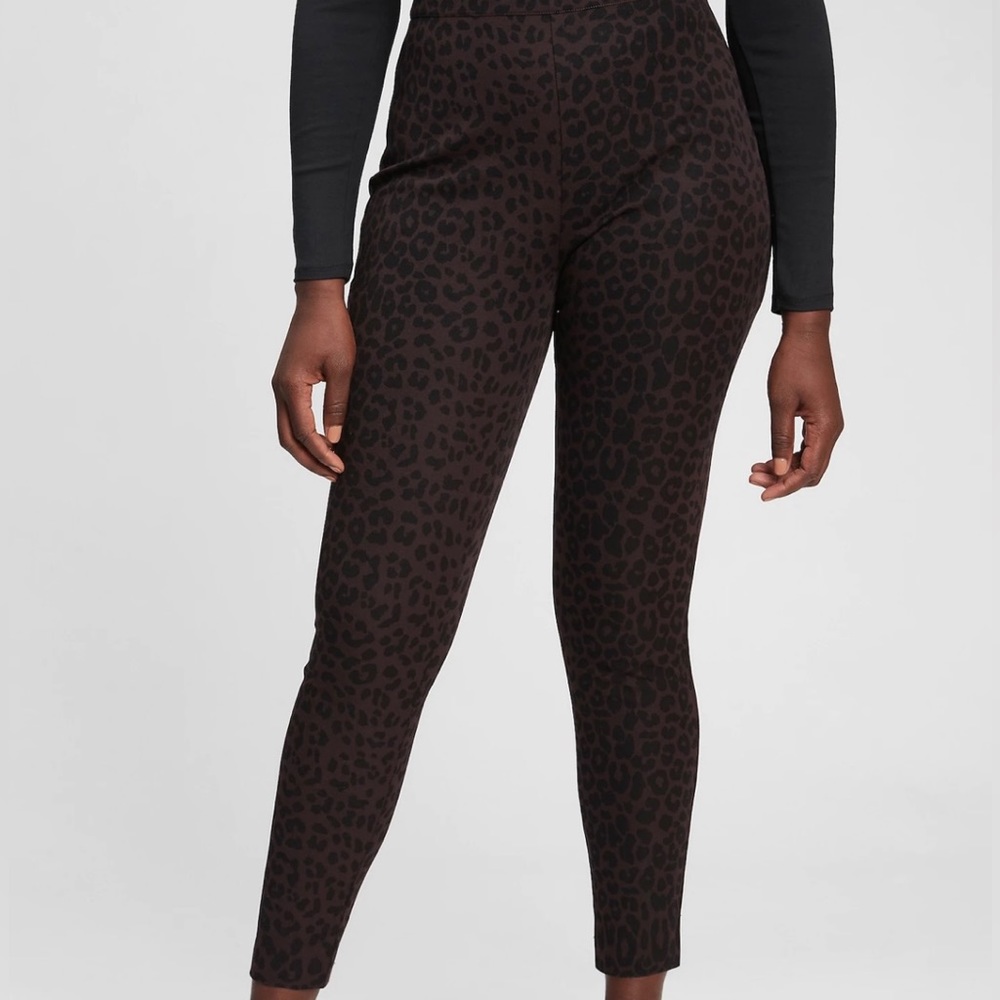 GAP High Rise Bi-Stretch Leopard Print Leggings size 10